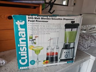 Cuisinart 3 in 1 blending center, 600 watts, smoothie dispenser, food processor.