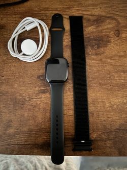 Apple Watch series 11 46 mm GPS with Two Bands and Charger