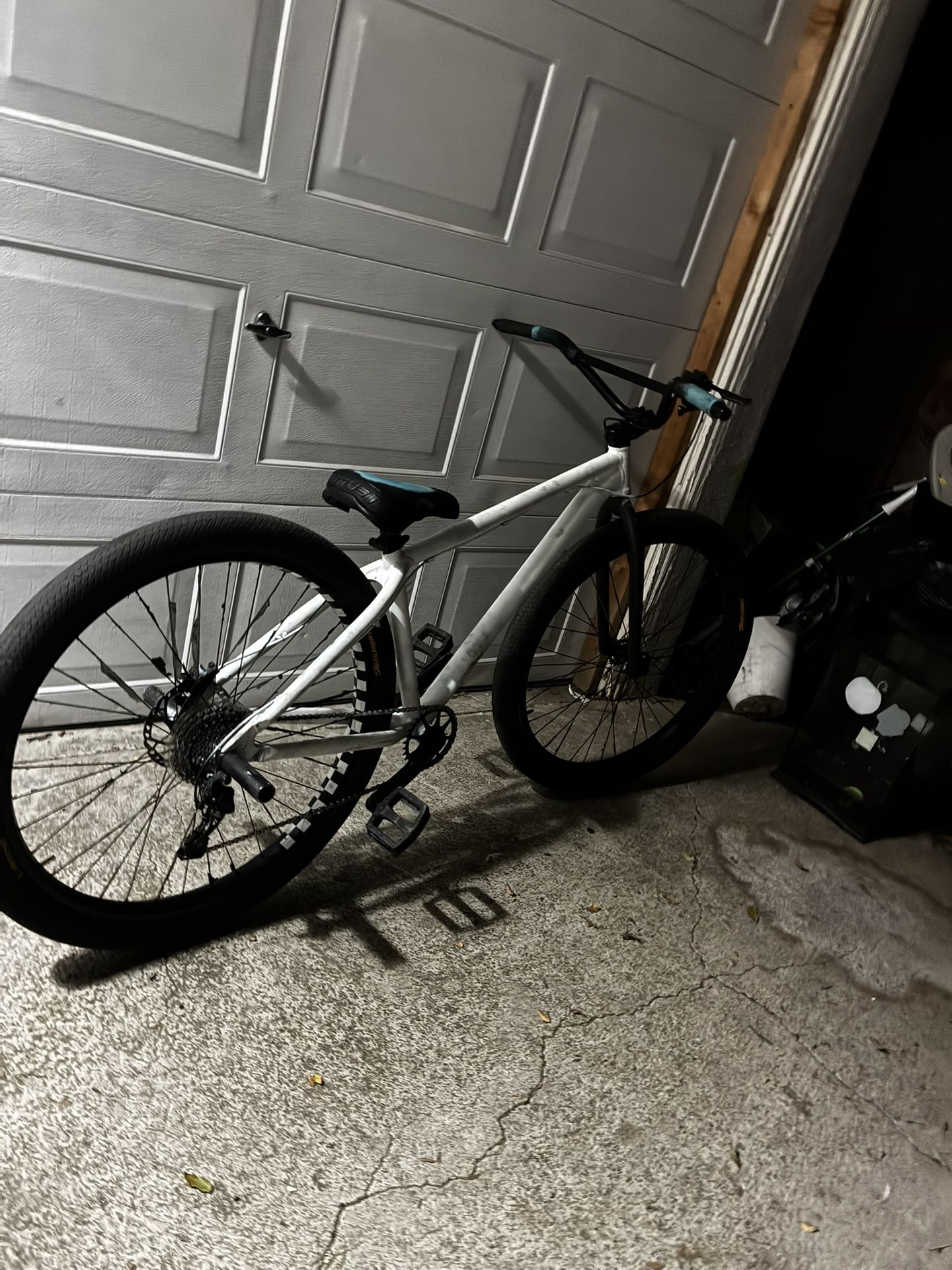 THRUST WHEELIE MAFIA BIKE