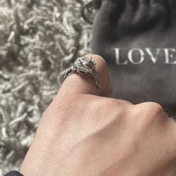 Vera Wang Long collection Ring