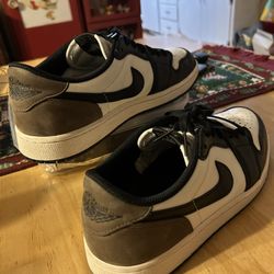 Jordan 1 Retro Low Mochas Sz 9.5