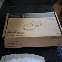 Pampered Chef Microwave Egg Cooker