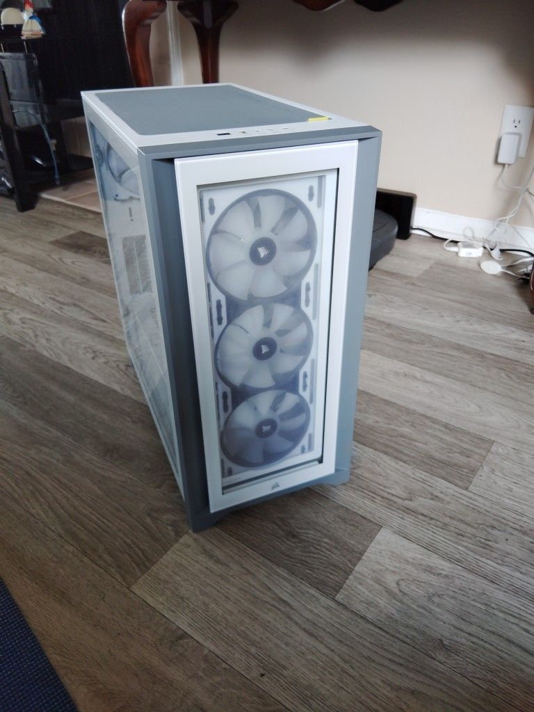 Corsair Computer Tower. 4000x