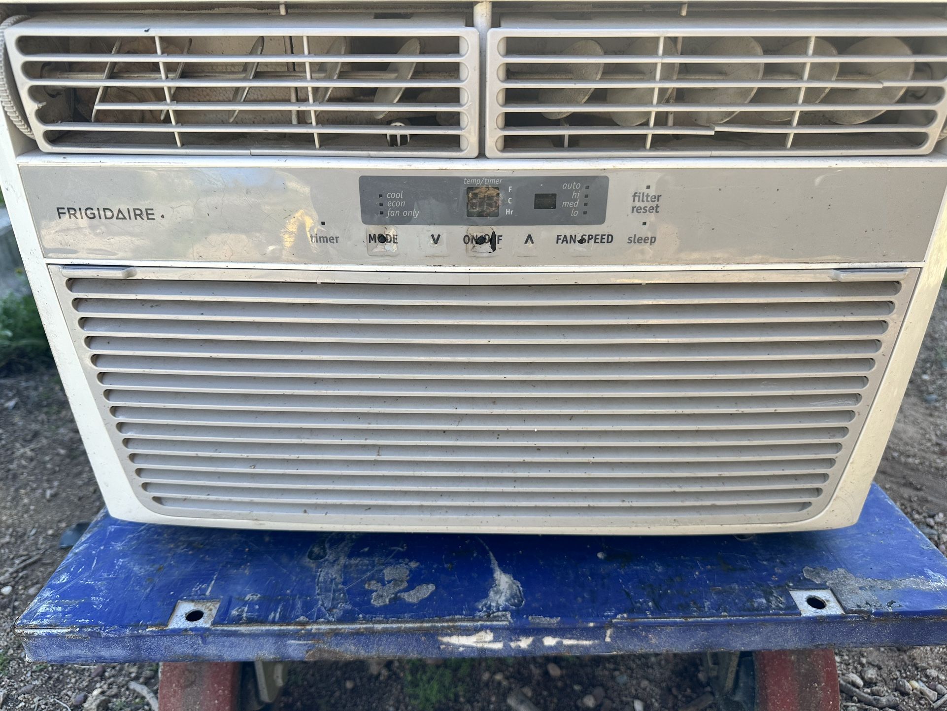 Window Ac Unit (Frigidaire)