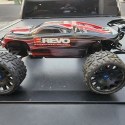 1/8 Traxxes Brushless E Revo Rc Truggy
