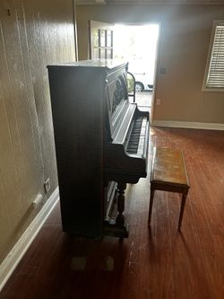 Antique Piano