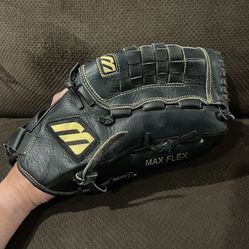 Mizuno Baseball Glove