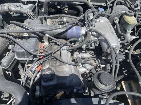 Toyota Tacoma 2.7 engine. Parts for Sale in Henderson, NV - OfferUp