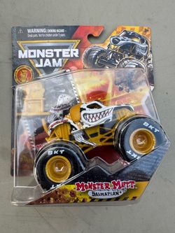 Monster jam gold monster mutt