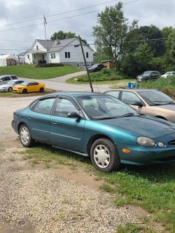 1998 Ford Taurus