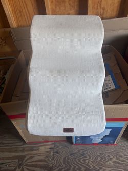 Like New Very Clean Pet Stairs