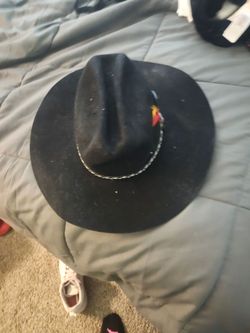Hat blk new w tags 7.5