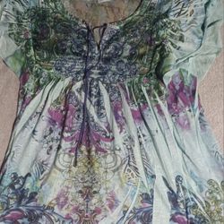 Women's Size Medium Shirt Unity World Wear Short Print Butterfly