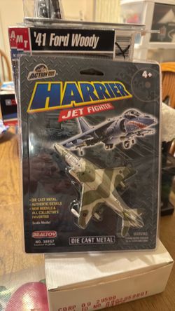 Real toy die cast metal harrier jet fighter by action city