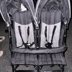 Dream On Me Volgo Twin Umbrella Stroller