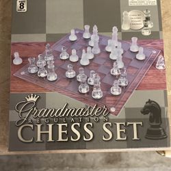 Grandmaster regulation Glass chess set