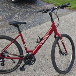 Trek Verve 2 Gen 4 size M used just a few times. Upright, comfortable city bike