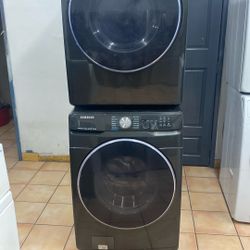 WASHER AND GAS DRYER SET