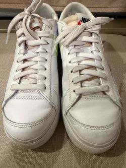 Nike women’s shoes 8.5