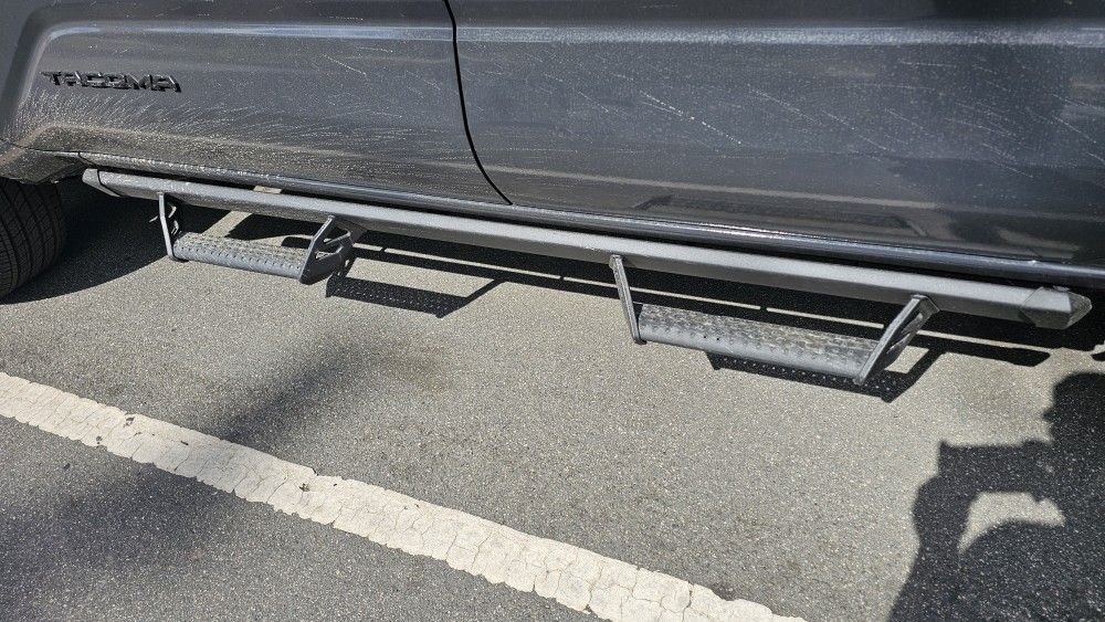 2024-2025 Tacoma Predator Steps (PRICE FIRM)