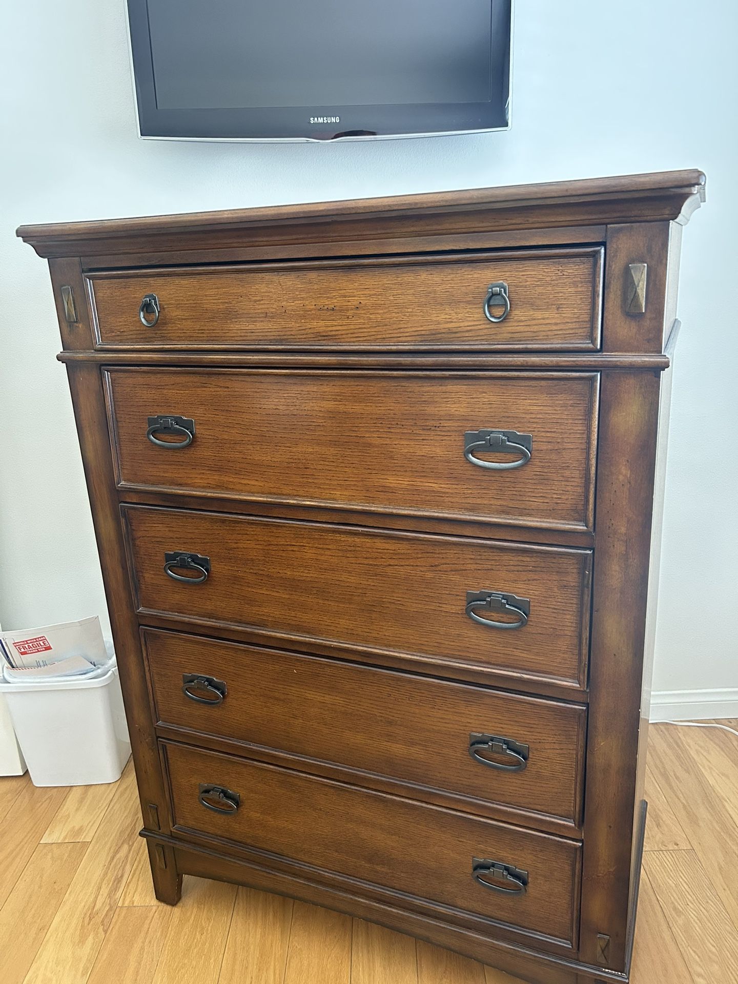 Mahogany Wood Dresser