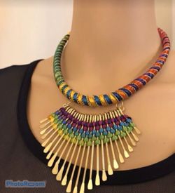 Silk necklace choker new