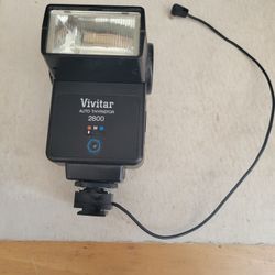 Vivitar 2800 Auto Thyristor Electronic Flash With Shoe Mount