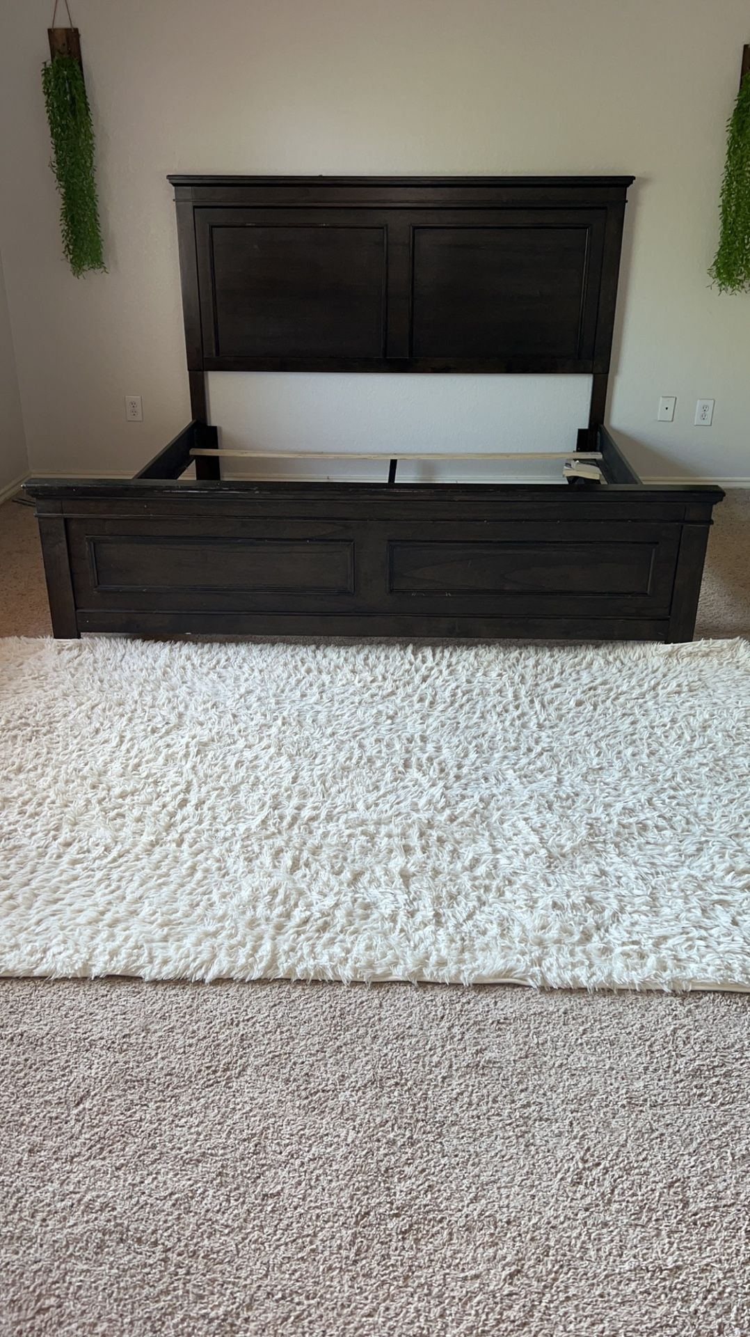 KING SIZE BED FRAME AND BOX SPRINGS for Sale in San Antonio, TX OfferUp