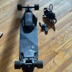 Boosted Board Stealth