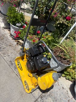 20 in. Vibratory Plate Compactor