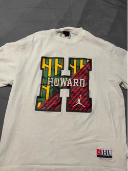 Mens Large Jordan Howard University Tee