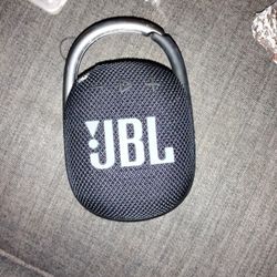 JBL Clip 4