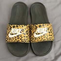 Nike slides 