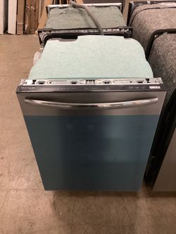 Frigidaire Gallery 24 in. Top Control Built-in Tall Tub Dishwasher with CleanBoost New Scratch and Dent