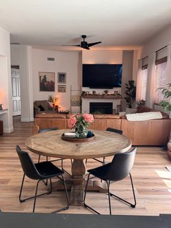 Pine table