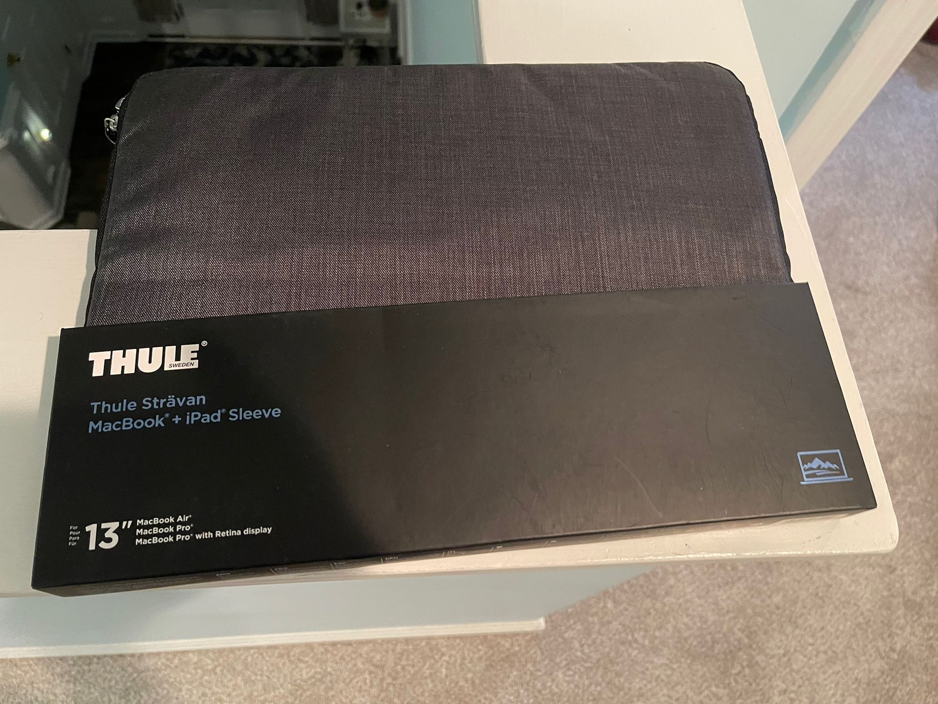 BNIB Thule Stravan