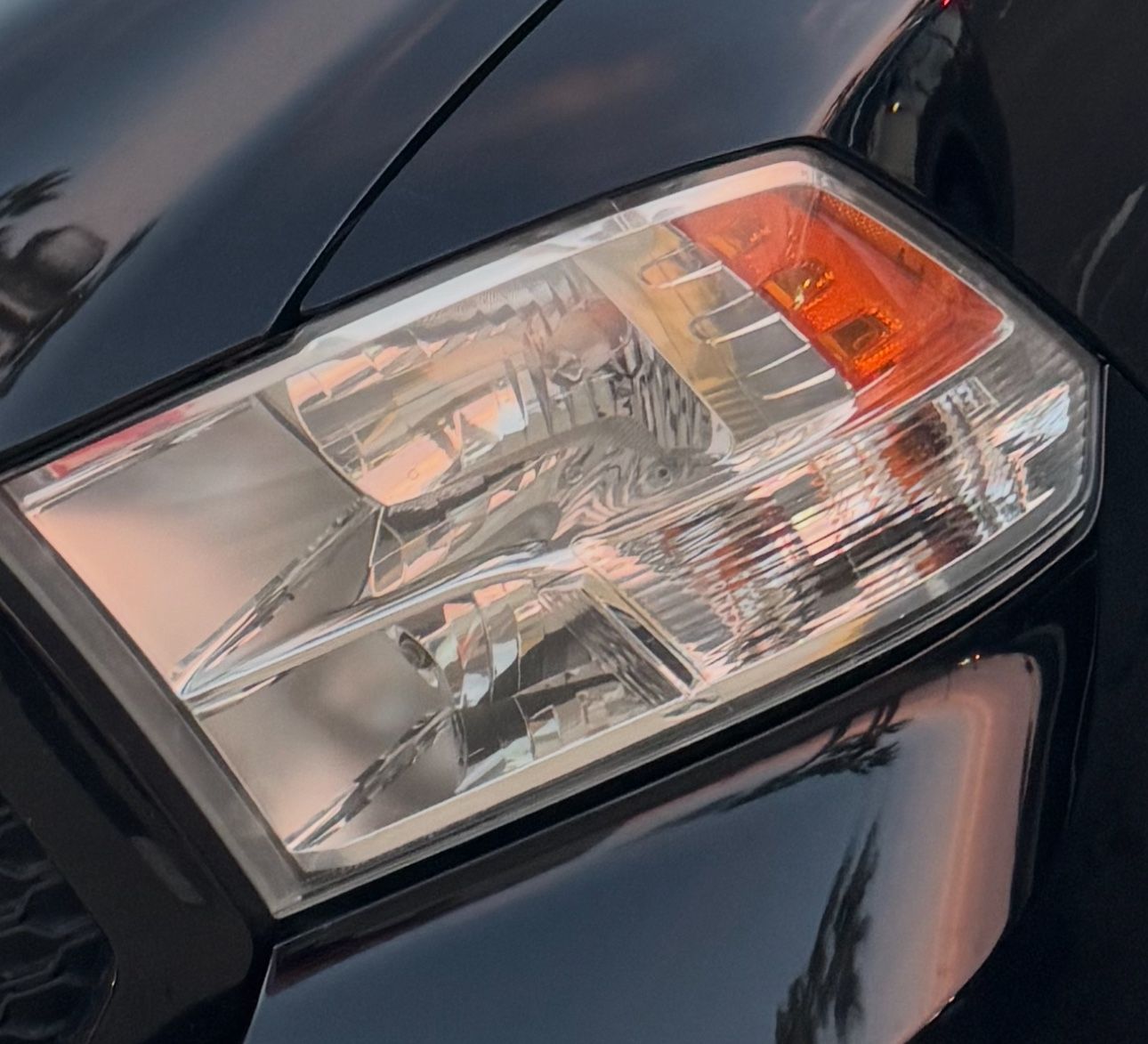 Dodge Ram 2009 - 2018 Headlight