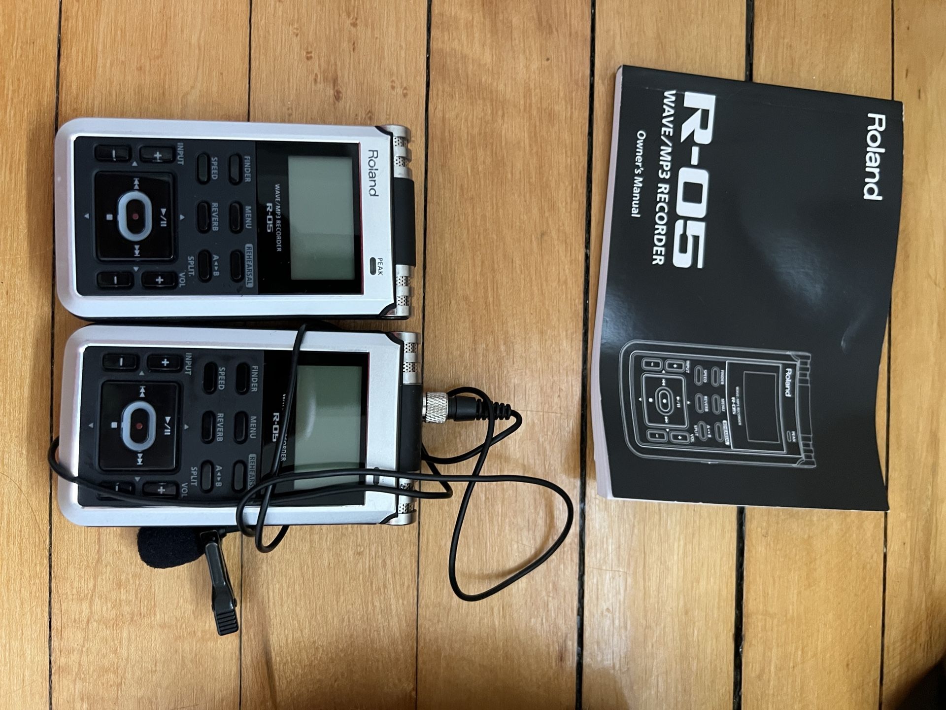 Roland Microphone Qty 2