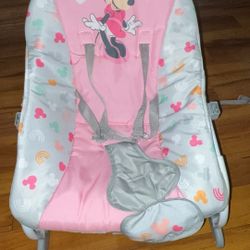 Minnie Mouse Vibrating Chair