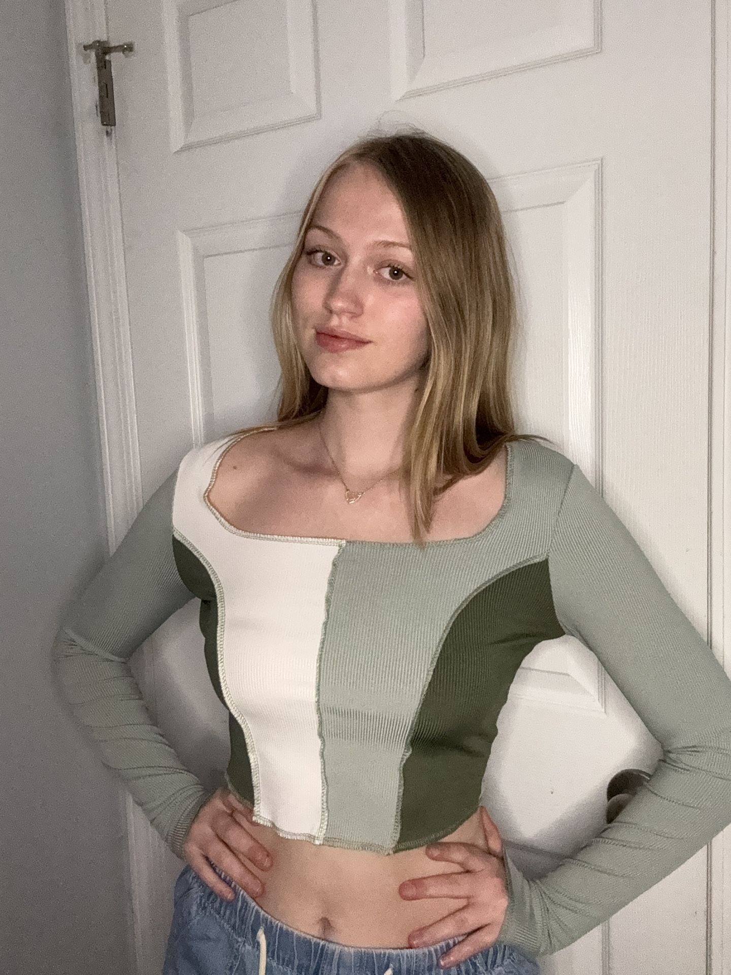 Green And White Medium Long Sleeve Crop Top SHEIN Brand