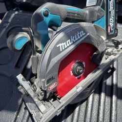 Makita 40VMax XGT 6 1/2” Circ Saw
