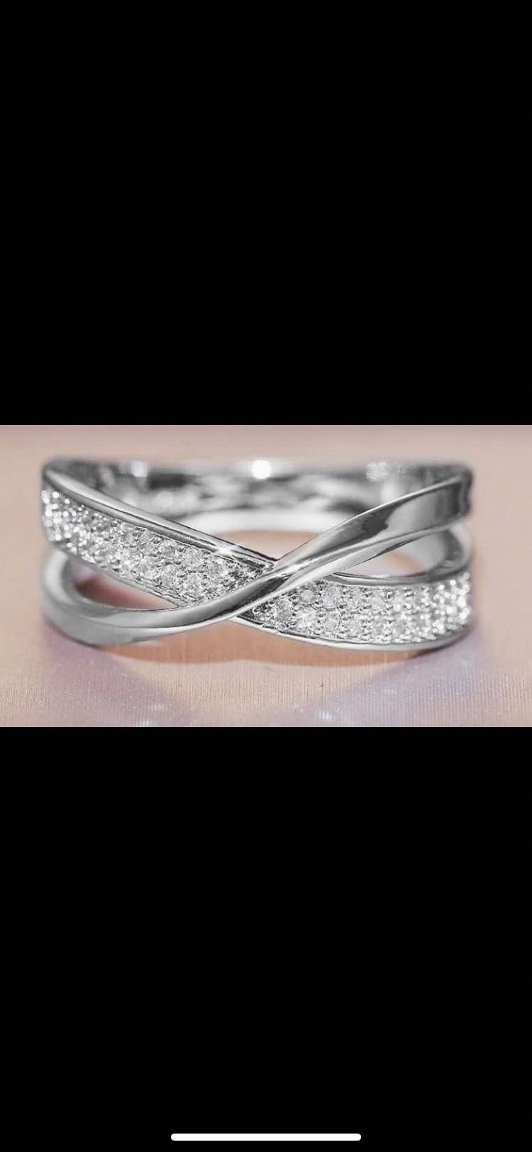 925 Sterling Silver Vibrant Diamond Cubic Zircon Delicate Wedding Anniversary Band
