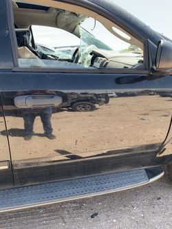 2006 Dodge Durango limited passenger front door