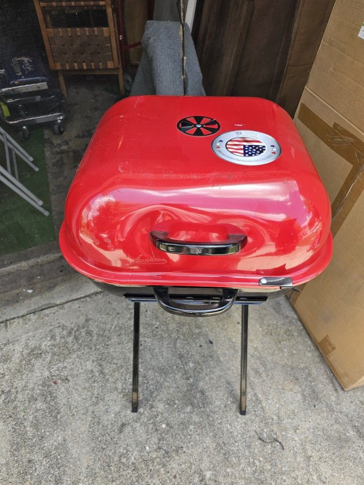 Portable Charcoal Grill (NEW) 