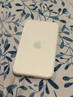 Official Apple iPhone Air MagSafe Battery Pack - White (Slightly Used)