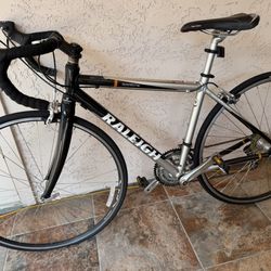 Road Bike (Raleigh) In Good Condition (Pick Up Only)