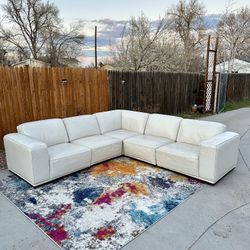 🚚 FREE DELIVERY ! Beautiful 5 Piece White Modular Sectional Sofa