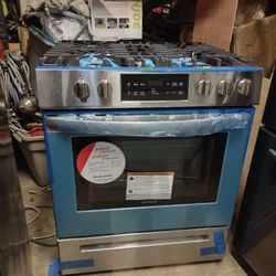 GAS STOVE 