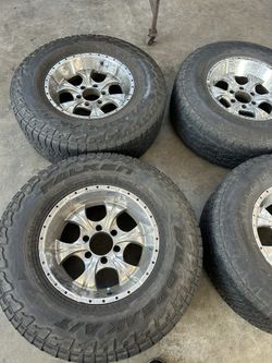 Helo HE791 Maxx Chrome Wheels For GM Trucks Off A 2006 Silverado