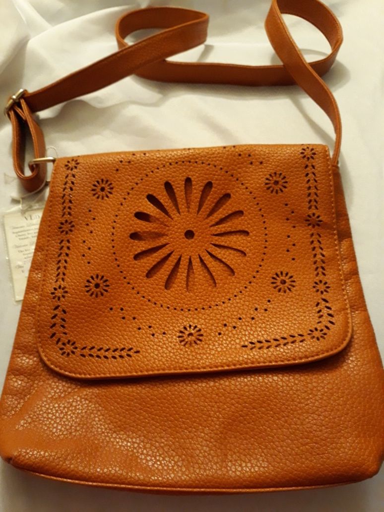 Victoria Leland Designs purse rust/orange color